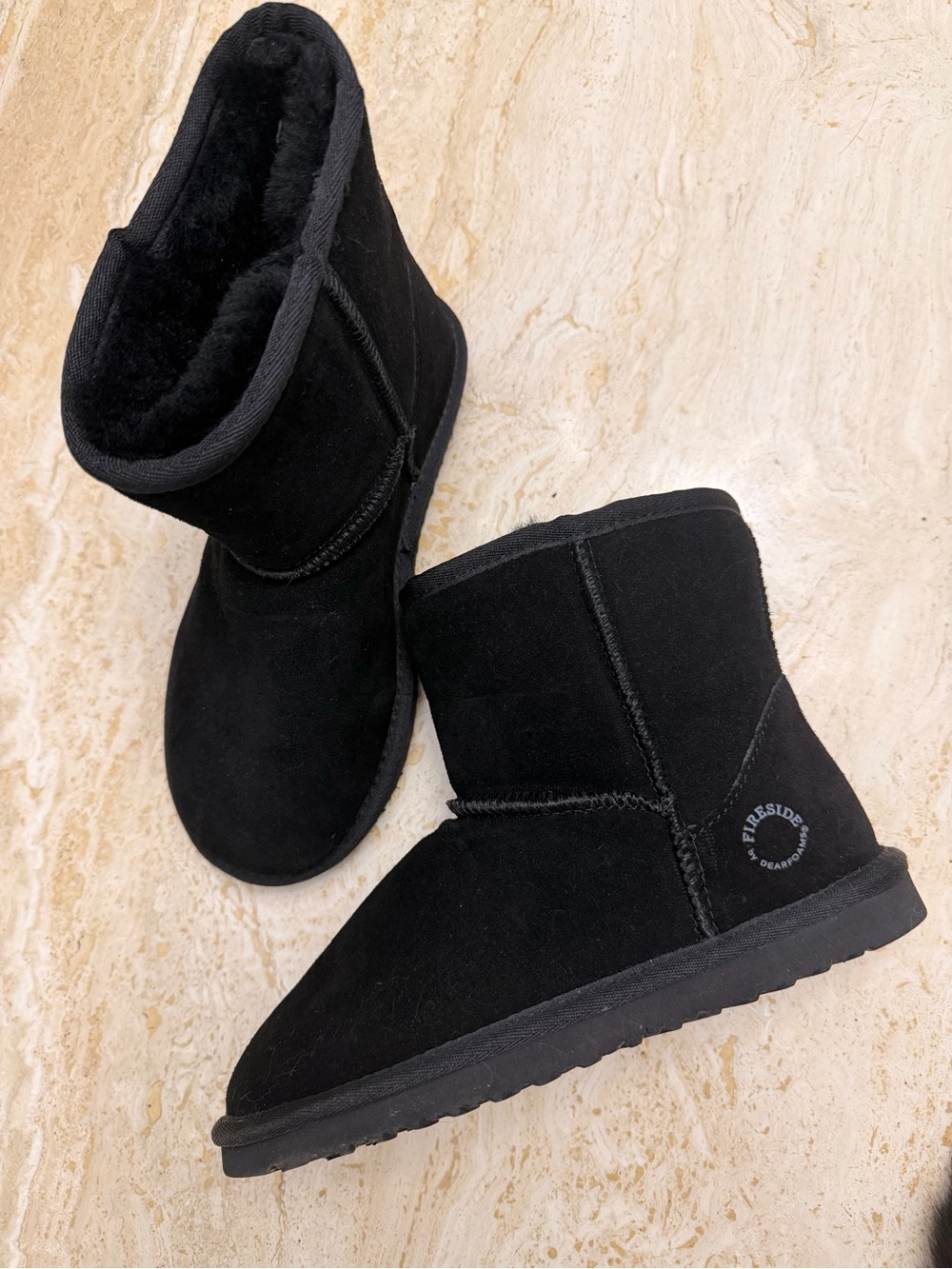 Fireside By Dearfoams Black Women's Short Suede Shearling Boots Size 8 NWOT